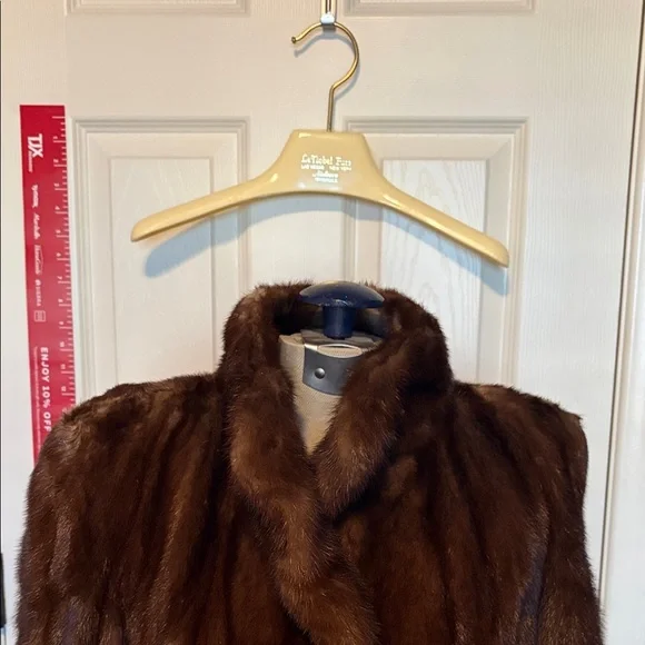 WOMENS Vintage Mink Coat. LeNobel Furs Brown Fur Coat - Picture 9 of 9